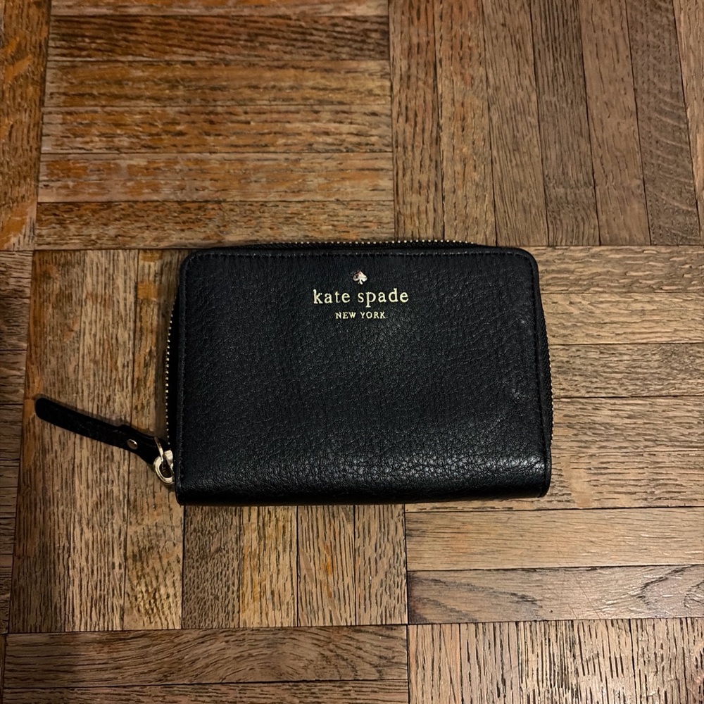 kate spade Black Pebbled Leather Zip Card Wallet with Gold Logo